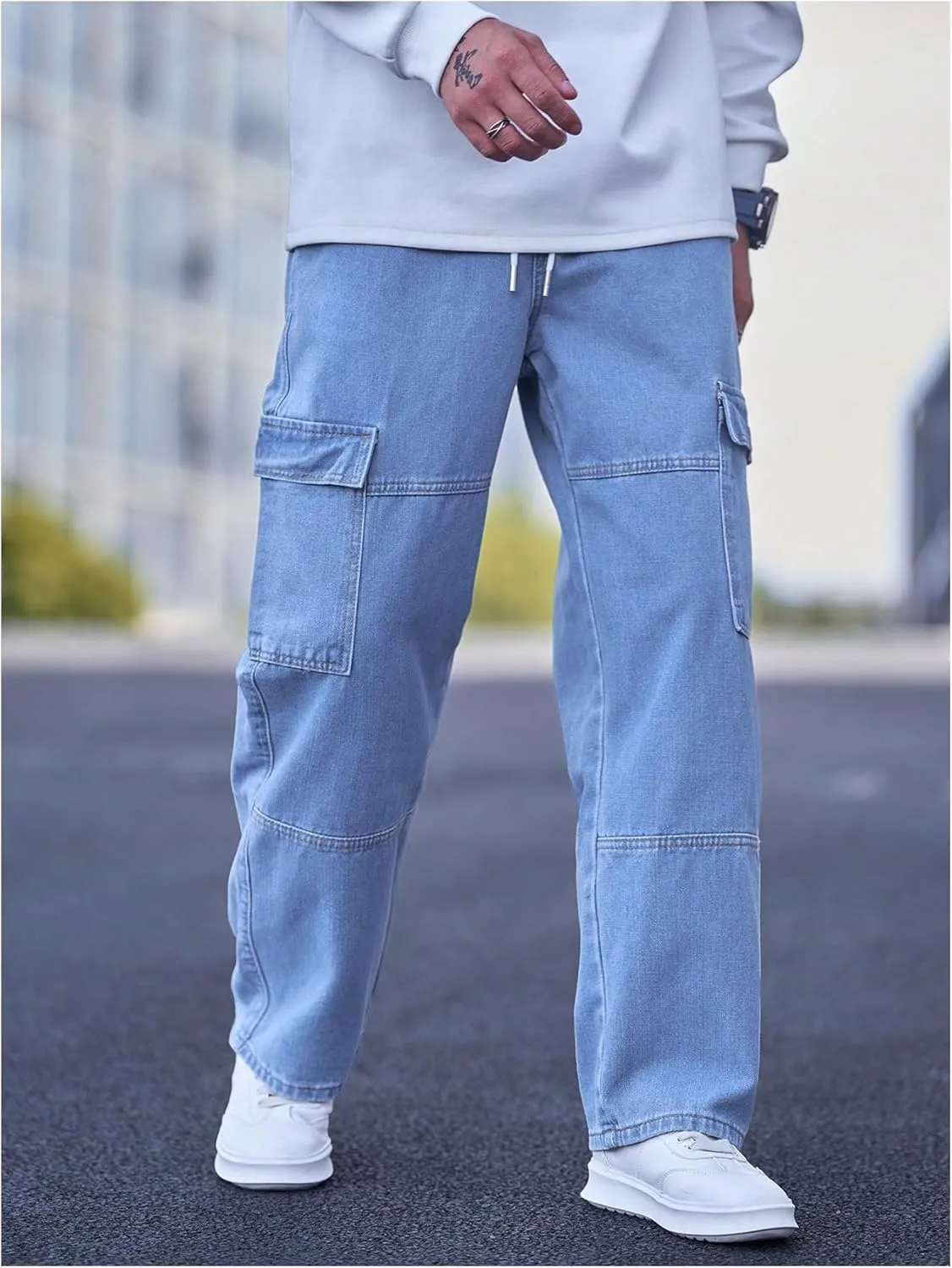 Verdusa Men's Drawstring Waist Flap Pockets Cargo Jeans Denim Pants with Slant Pockets