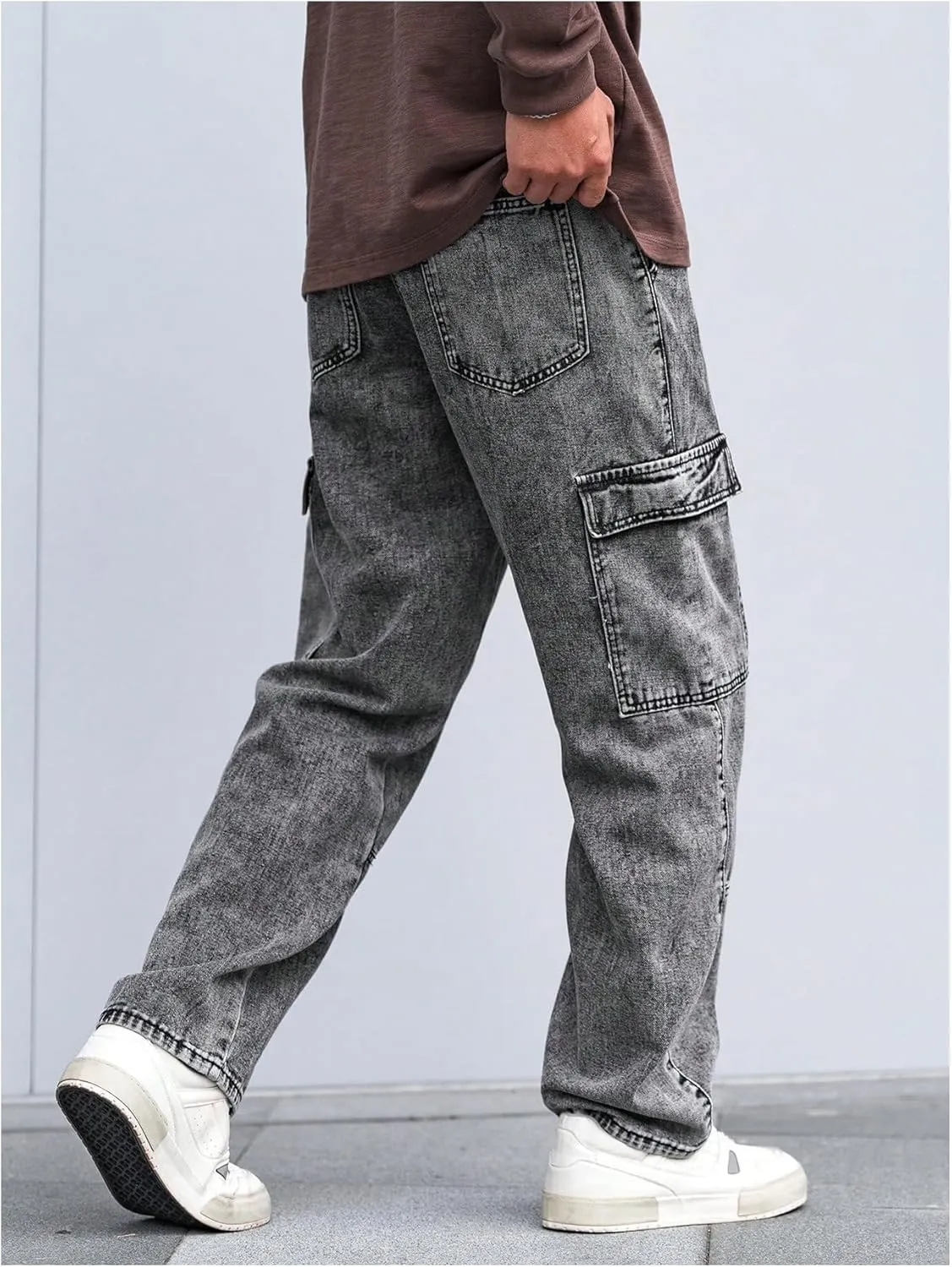 Verdusa Men's Drawstring Waist Flap Pockets Cargo Jeans Denim Pants with Slant Pockets