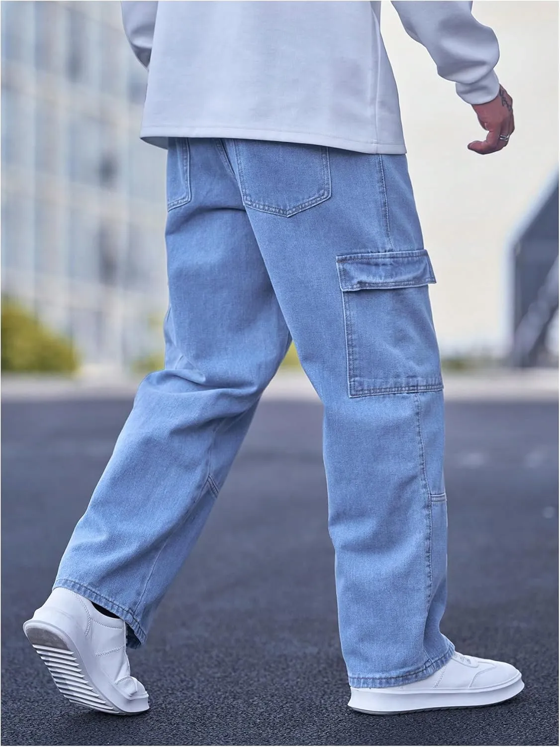 Verdusa Men's Drawstring Waist Flap Pockets Cargo Jeans Denim Pants with Slant Pockets